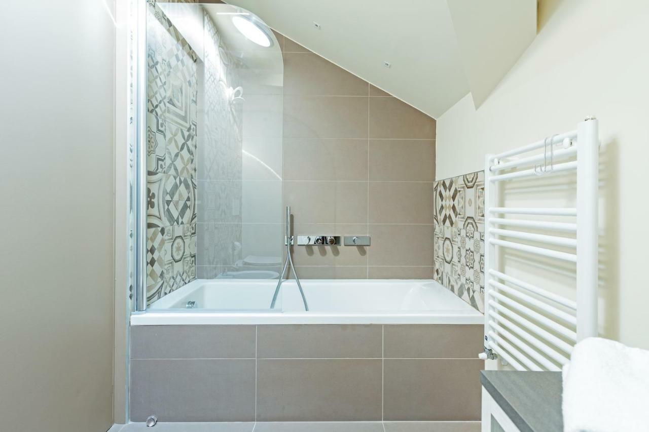 Renovated Penthouse Duomo & Via Torino Apartment Milan Exterior photo