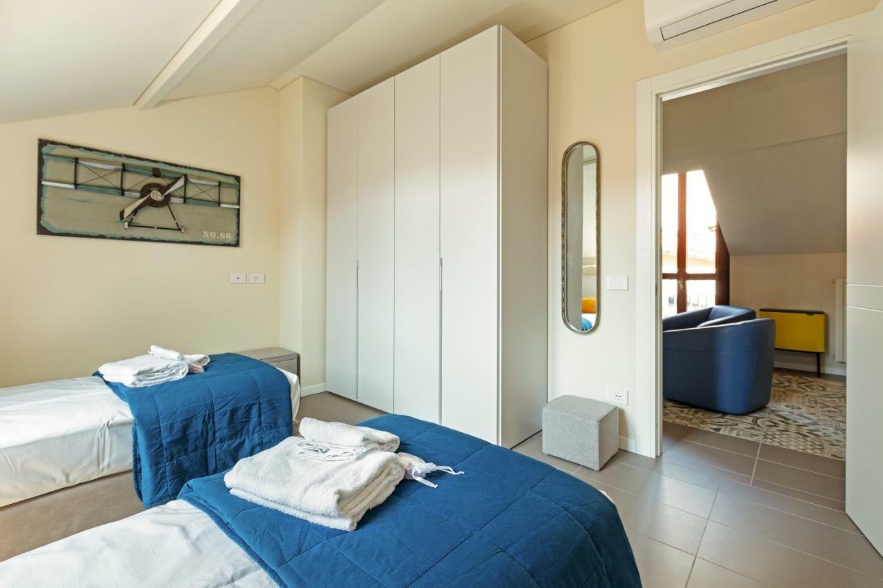 Renovated Penthouse Duomo & Via Torino Apartment Milan Exterior photo